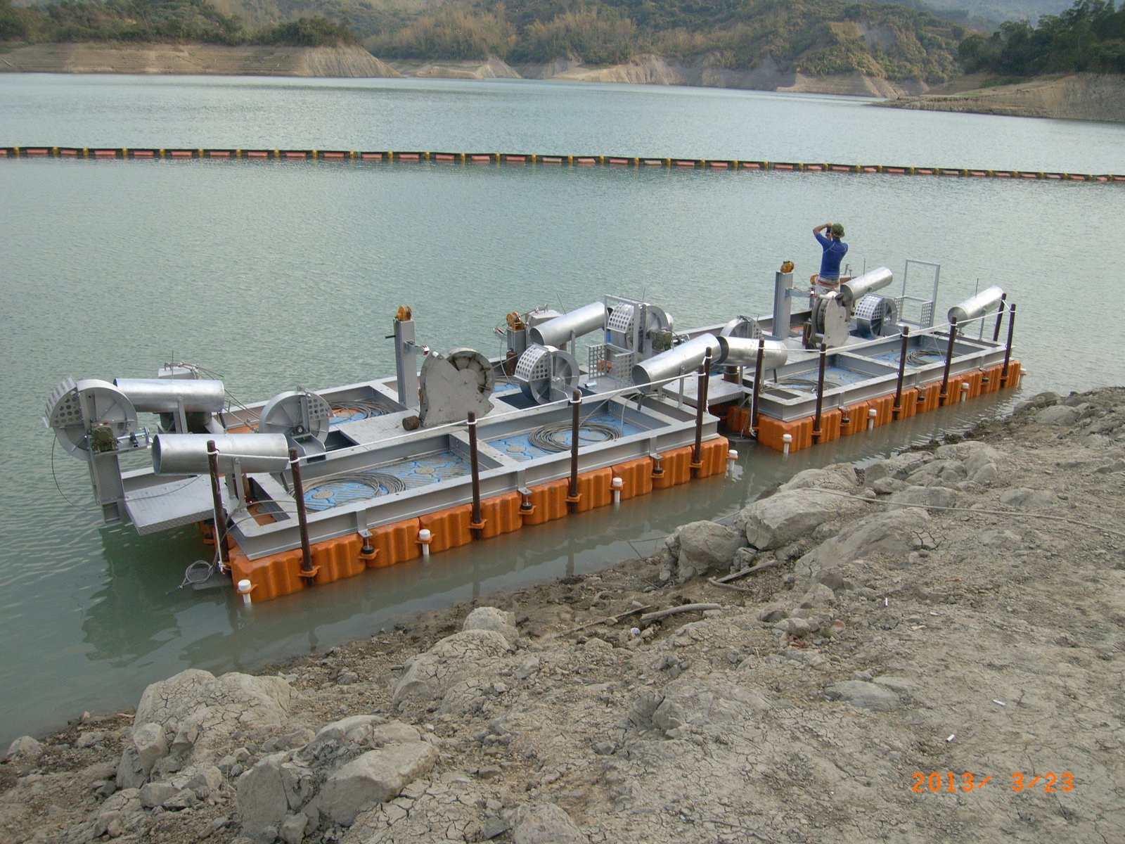 Maquinaria flotante Maquinaria flotante