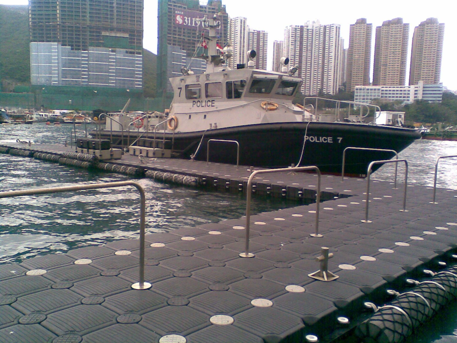 Muelles flotantes modulares policia HK Muelles flotantes modulares policia HK