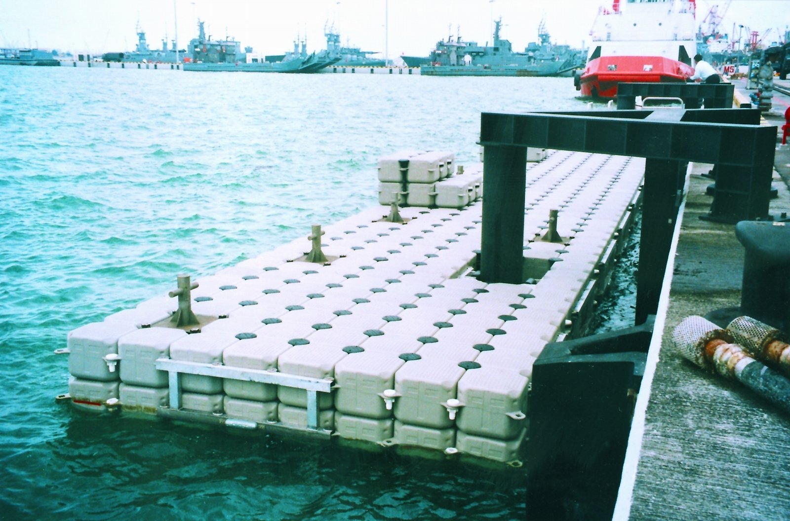 Muelles flotantes modulares puerto Colombia Muelles flotantes modulares puerto Colombia