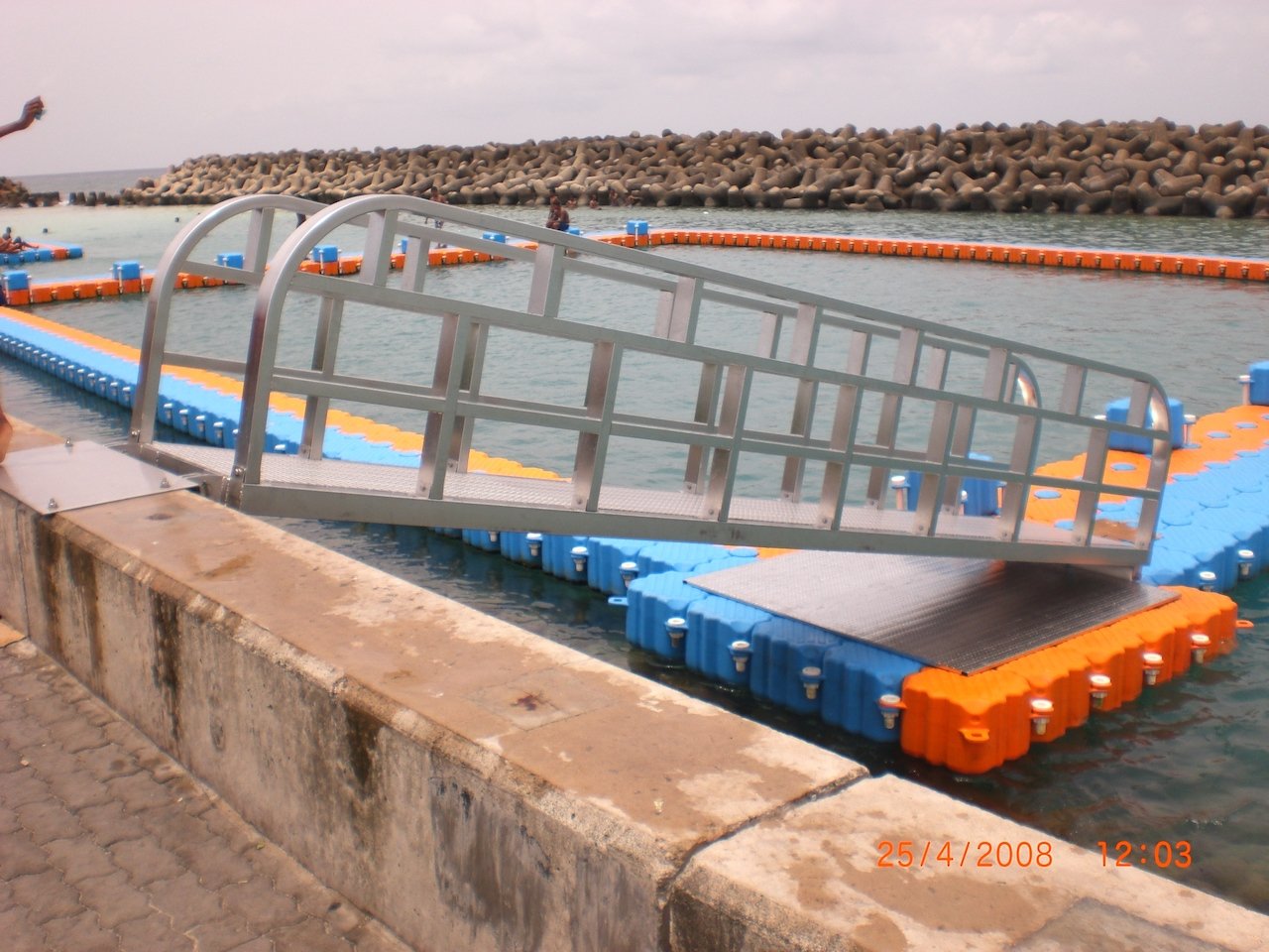 rampa-acceso-flotante rampa-acceso-flotante